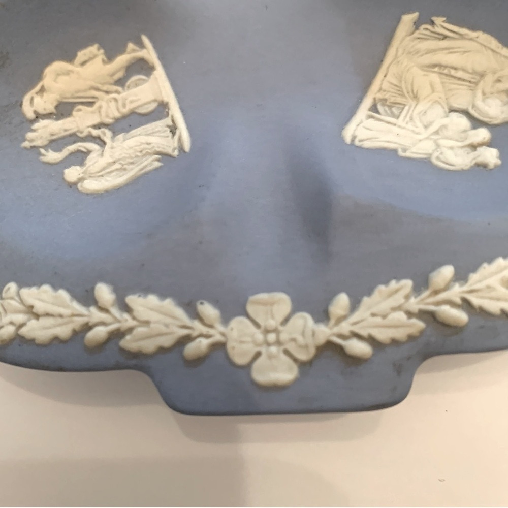 Wedgwood Jasperware Trinket Dish Ashtray - Picture 5 of 6